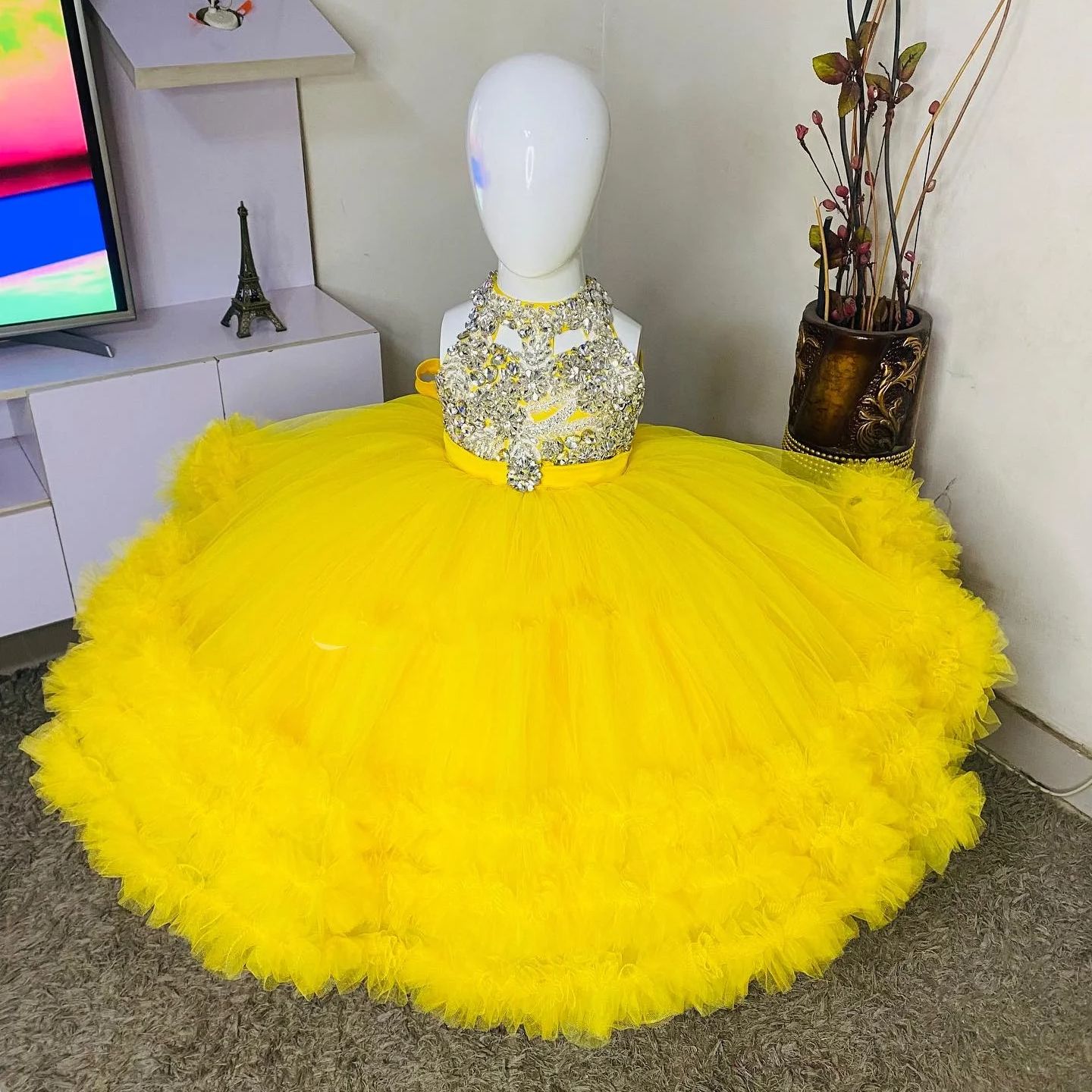 Великолепное желтое платье с ц – обзор и цена Embroidery Yellow Dress