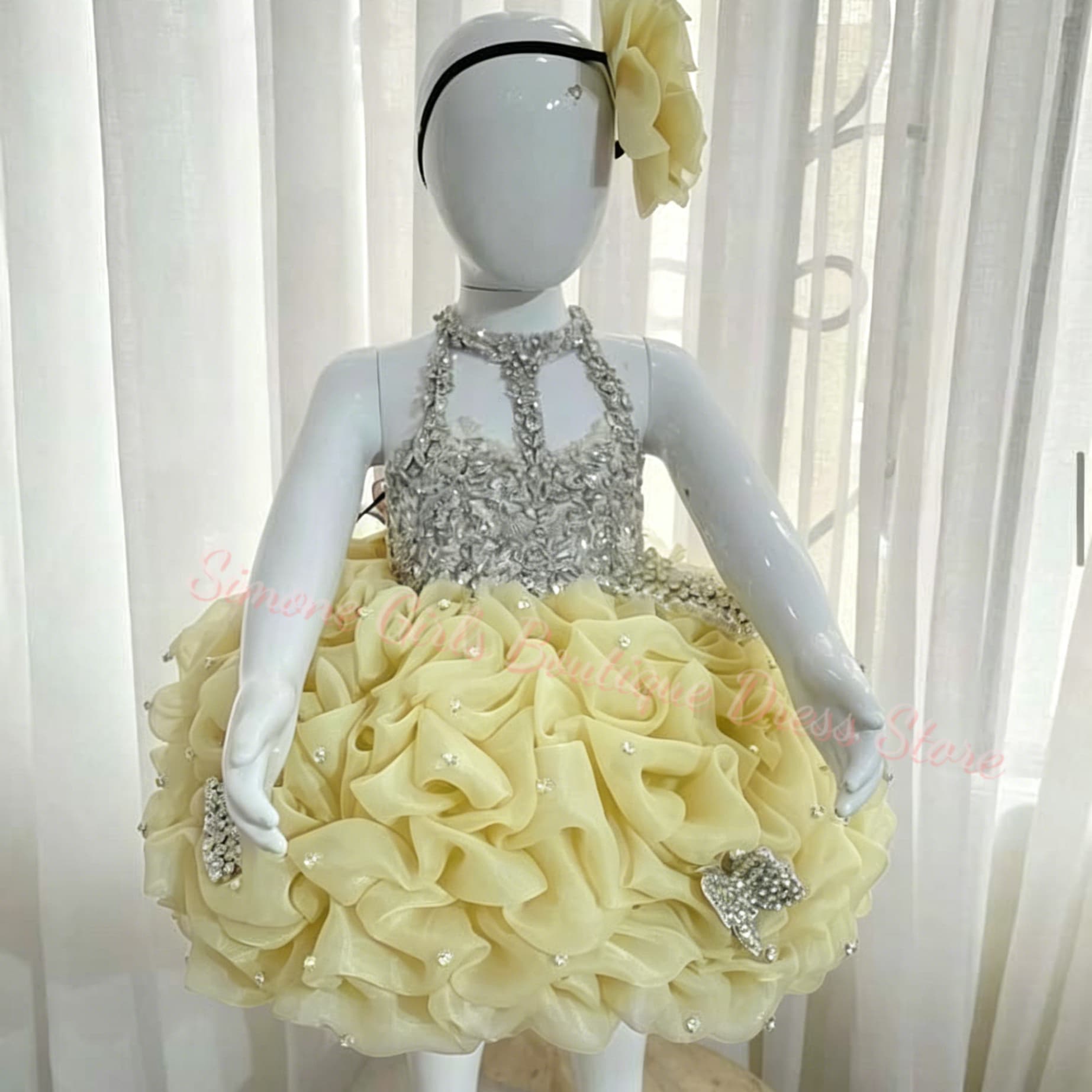 Желтое платье с рюшами для дев – обзор и цена Embroidery Yellow Dress